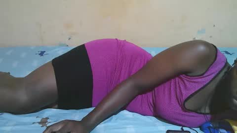 Snapshot of african_pussy2 chatting on October 2025 07:30:01 AM african_pussy2 online show from October 2025 07:30:01 AM