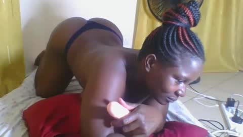 Snapshot of africanbeauty4 chatting on September 2025 06:44:02 PM ELIZABETH online show from September 2025 06:44:02 PM