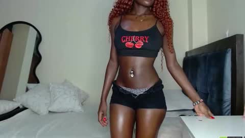 Mia online show from March 2026 01:44:01 PM