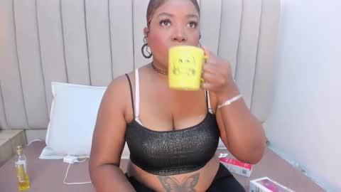 Snapshot of afrodita_de_amor chatting on November 2025 11:31:02 AM Vr. online show from November 2025 11:31:02 AM