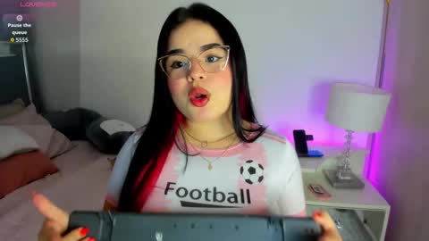 Snapshot of afrodita_grek chatting on October 2025 01:12:02 AM Vanessa online show from October 2025 01:12:02 AM