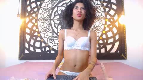 afrodita_house online show from October 2025 08:02:02 PM