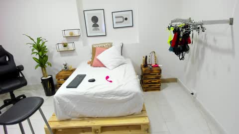 Afrodita online show from December 2024 07:13:02 AM