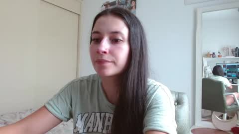 afrodithaa_ online show from April 2026 05:17:01 PM