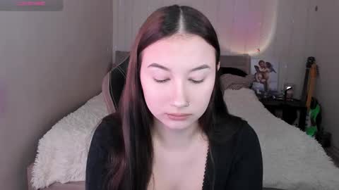 Eva online show from November 2025 08:42:01 AM