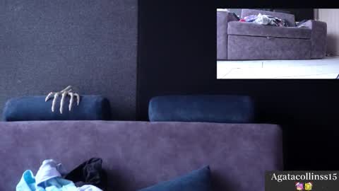 Agata Collinss online show from November 2025 10:20:02 PM