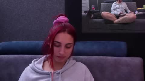 Agata Collinss online show from December 2025 07:06:02 AM