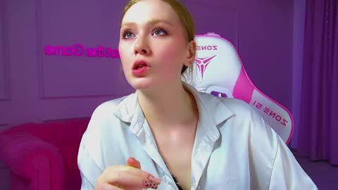 AgataFoxley online show from May 2026 06:38:01 PM