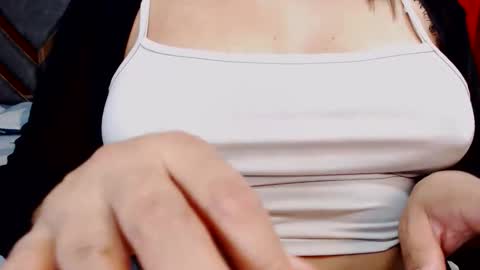 johana online show from April 2026 07:58:02 PM