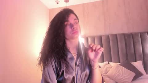 AgathaMendoza online show from October 2025 12:05:01 PM
