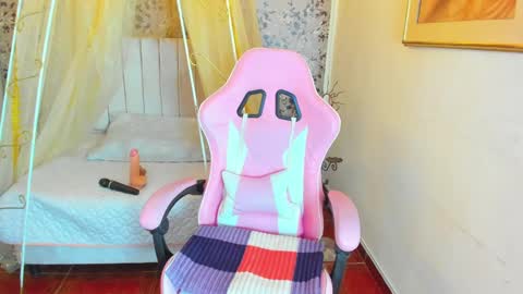 Snapshot of agatha_rusell chatting on January 2025 04:05:01 AM agatha online show from January 2025 04:05:01 AM