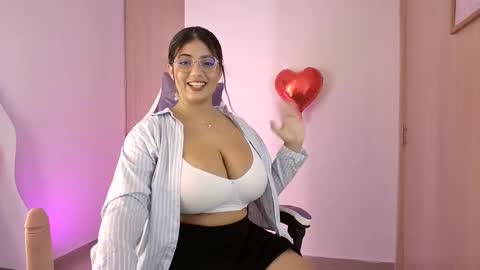 Agatha Owens online show from September 2025 01:31:02 AM