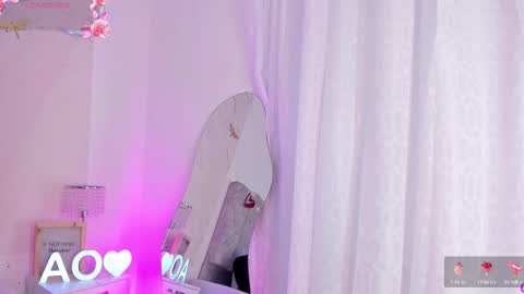 Agatha Owens online show from September 2025 01:33:02 AM