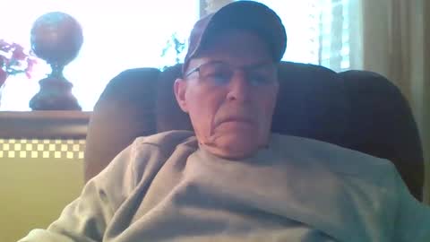 aguynrkfrd online show from December 2024 03:50:02 PM