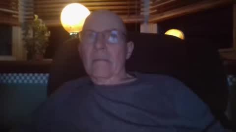 aguynrkfrd online show from November 2025 10:15:01 AM