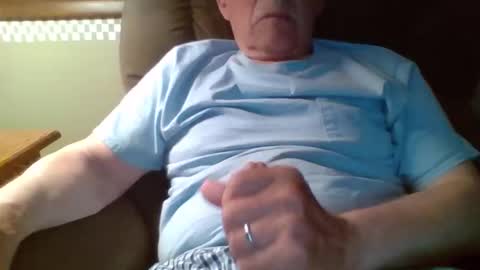 Snapshot of aguynrkfrd chatting on May 2026 10:22:01 AM aguynrkfrd online show from May 2026 10:22:01 AM