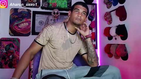 Snapshot of aharon_sexo1 chatting on January 2025 09:25:02 PM Aharon Zamora online show from January 2025 09:25:02 PM