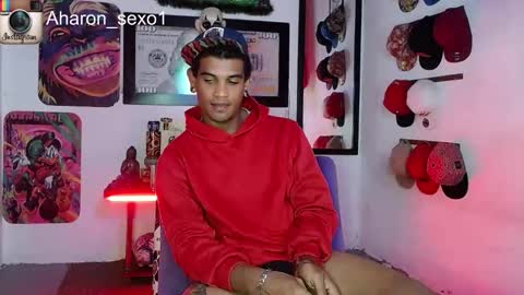 Snapshot of aharon_sexo1 chatting on January 2025 05:02:01 AM Aharon Zamora online show from January 2025 05:02:01 AM