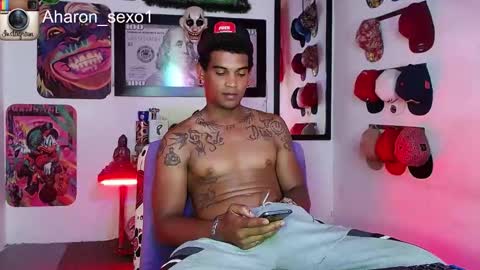 Snapshot of aharon_sexo1 chatting on January 2025 02:10:01 AM Aharon Zamora online show from January 2025 02:10:01 AM