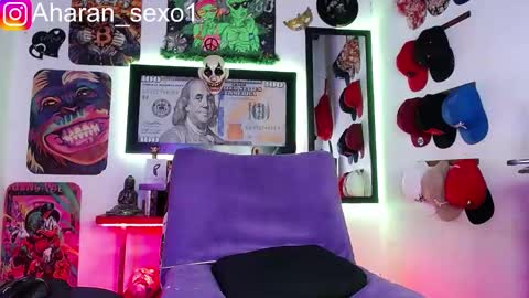 Snapshot of aharon_sexo1 chatting on February 2025 03:29:02 AM Aharon Zamora online show from February 2025 03:29:02 AM