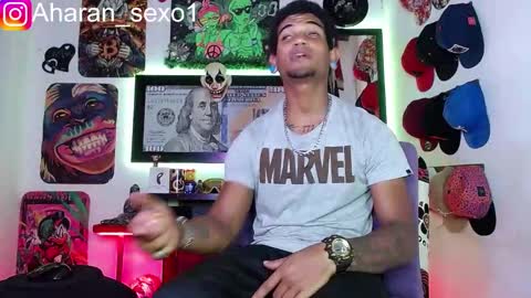 Snapshot of aharon_sexo1 chatting on February 2025 06:05:01 PM Aharon Zamora online show from February 2025 06:05:01 PM