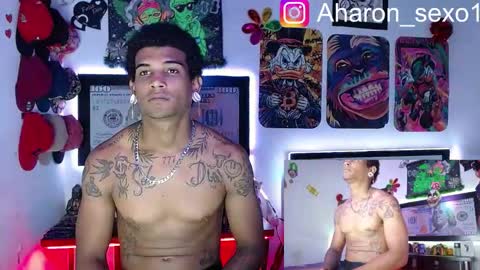 Snapshot of aharon_sexo1 chatting on March 2025 04:08:02 AM Aharon Zamora online show from March 2025 04:08:02 AM