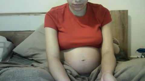 Selena online show from November 2025 06:12:01 AM