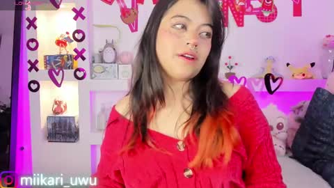 Snapshot of ahri_elderwood chatting on February 2025 05:30:01 AM Ahri help me get to 100 online show from February 2025 05:30:01 AM