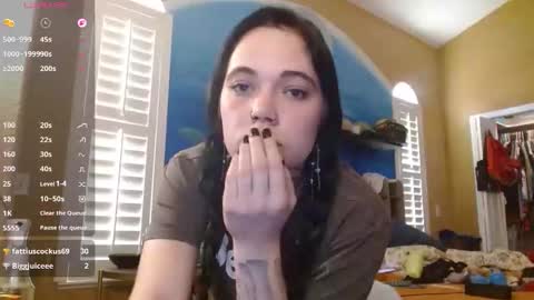 Snapshot of ahungkittykat chatting on April 2026 11:19:02 PM Kat online show from April 2026 11:19:02 PM
