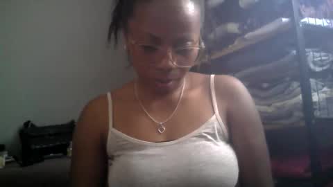 Snapshot of aicha_boobs chatting on November 2025 11:20:02 AM Aicha boobs online show from November 2025 11:20:02 AM