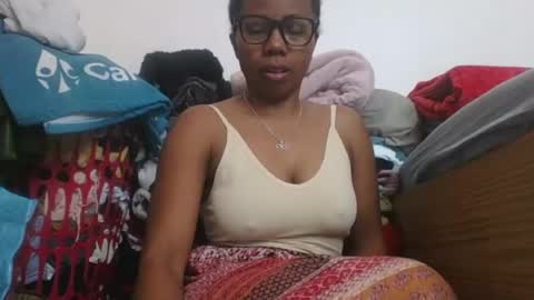 Snapshot of aicha_boobs chatting on July 2026 07:17:01 AM Aicha boobs online show from July 2026 07:17:01 AM