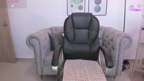 AIDA ADAMS online show from April 2026 11:40:02 AM