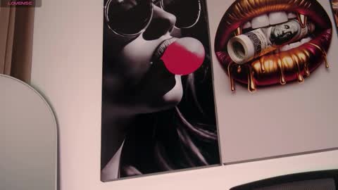 Aida  online show from December 2025 11:15:01 AM