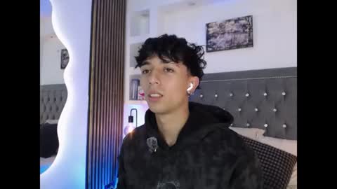 Snapshot of aiden_rivers_ chatting on July 2026 05:10:01 AM Aiden online show from July 2026 05:10:01 AM