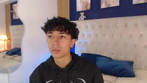 Snapshot of aiden_rivers_ chatting on July 2026 02:13:01 PM Aiden online show from July 2026 02:13:01 PM