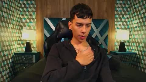 Snapshot of aiden_royce chatting on November 2025 05:52:01 AM aiden_royce online show from November 2025 05:52:01 AM