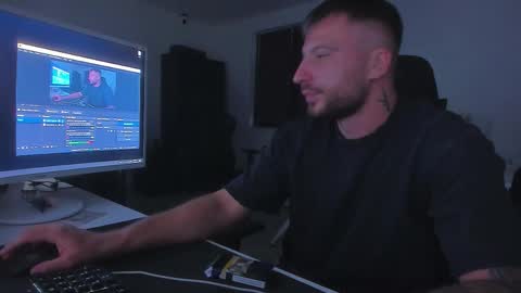 Snapshot of aidenmatthew chatting on September 2025 03:50:02 PM Aiden online show from September 2025 03:50:02 PM