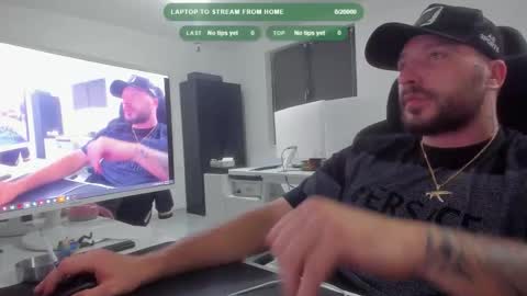 Snapshot of aidenmatthew chatting on October 2025 08:39:02 PM Aiden online show from October 2025 08:39:02 PM