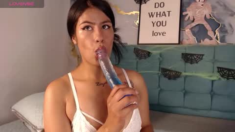 Ailyn online show from October 2025 04:41:01 PM