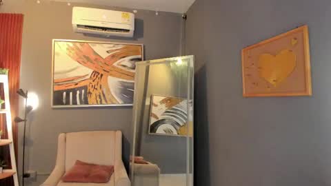 Alisson online show from April 2026 07:43:01 PM