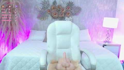 ailee_pons online show from April 2026 01:52:02 PM