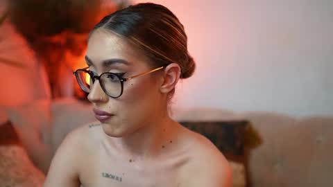  Aileen  online show from April 2026 08:32:01 PM