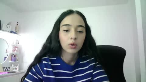 Snapshot of aineangeel chatting on May 2026 12:26:01 AM AINE online show from May 2026 12:26:01 AM
