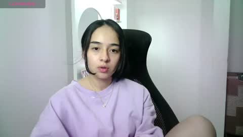 Snapshot of aineangeel chatting on June 2026 12:19:01 AM AINE online show from June 2026 12:19:01 AM