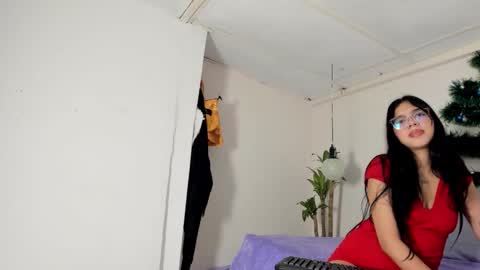 Snapshot of ainoa_pink chatting on November 2025 01:03:01 PM Ainoa online show from November 2025 01:03:01 PM