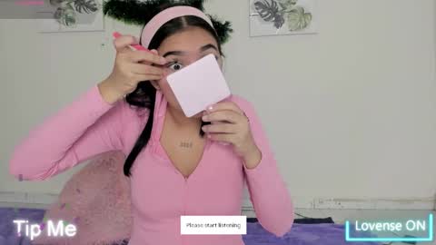 Snapshot of ainoa_pink chatting on December 2025 12:36:02 PM Ainoa online show from December 2025 12:36:02 PM