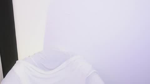 Airi online show from April 2026 12:07:01 PM