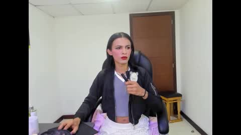 Aisha online show from March 2026 03:44:01 AM