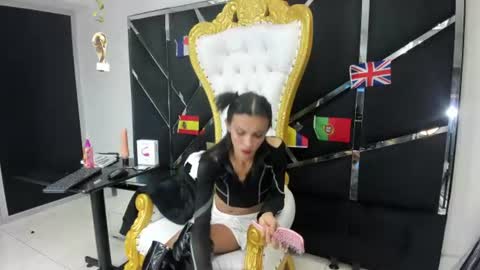 Snapshot of aisha_hotts777 chatting on June 2026 08:22:01 PM Aisha online show from June 2026 08:22:01 PM