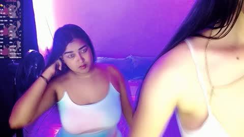 aisha_stacey0410 online show from October 2025 12:18:02 PM